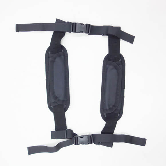 ショルダーパッドとチェストベルト